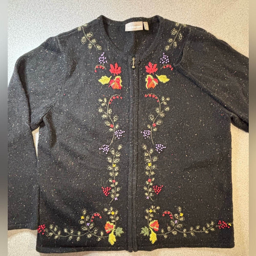 Croft & Barrow Y2K Heavy‎ Weight Cardigan Sweater. Vine Embroidery. Size XL